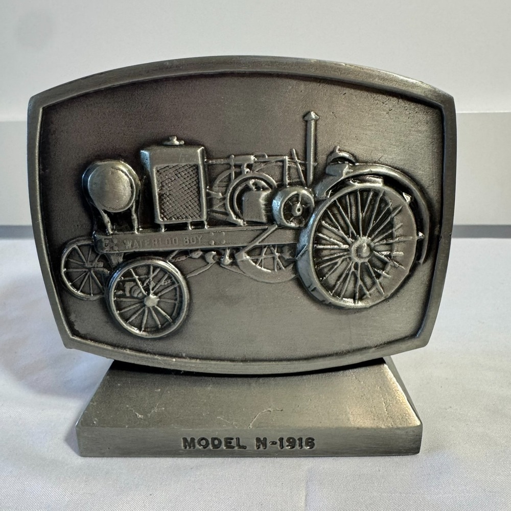 1980 John Deere Employees Credit Union Coin Bank Model N-1916 Tractor Piggy Bank
